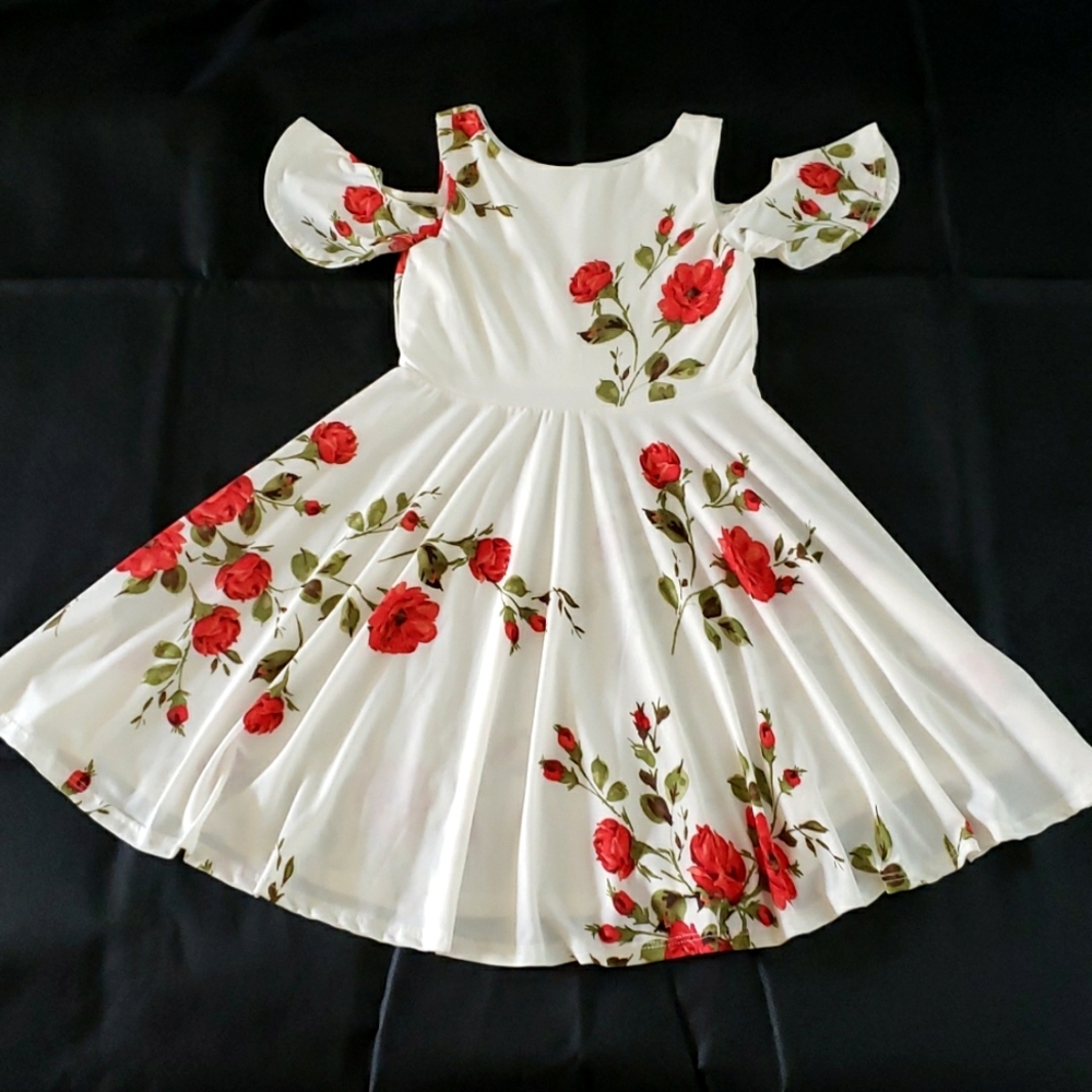 🆕️ Girls Floral Cold Shoulder Dress SIZE: 6X